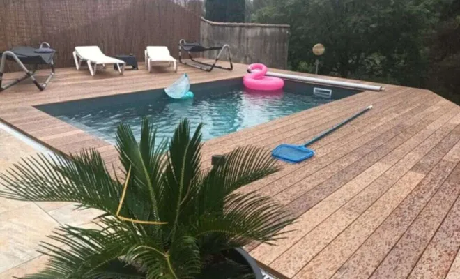 Terrasse de piscine en bois, Aubagne, LPB Piscines